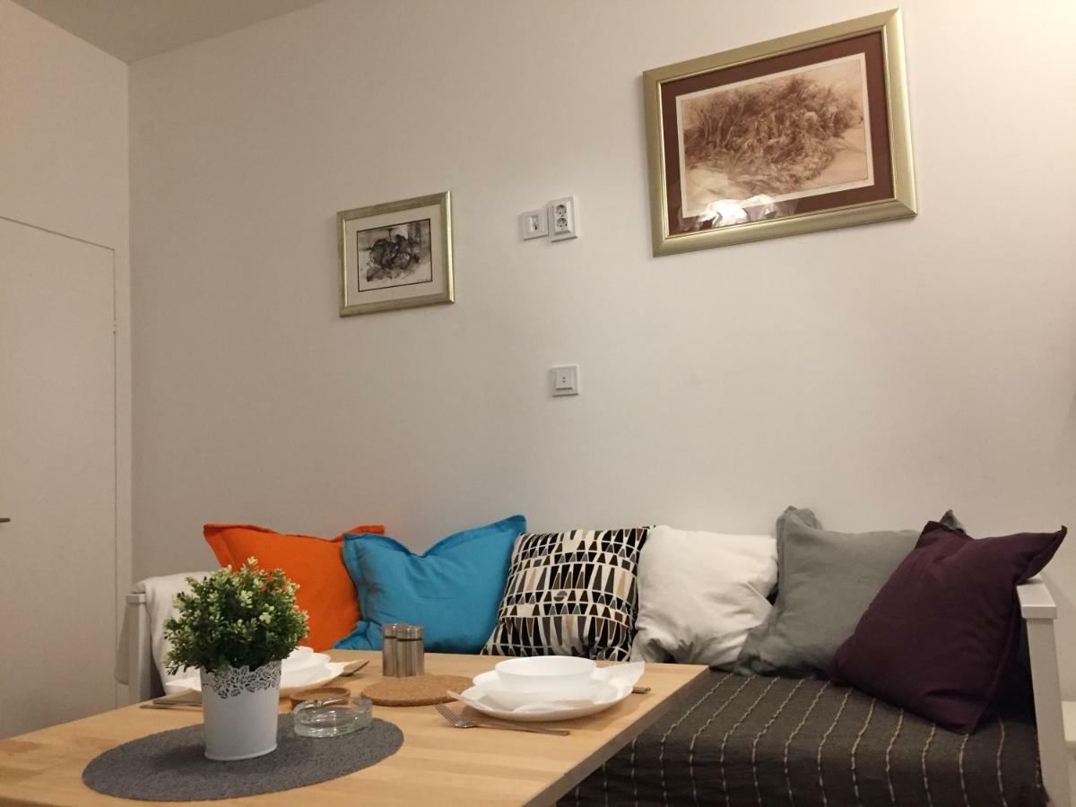 Very Close Studio Apartment Zagreb Exteriör bild
